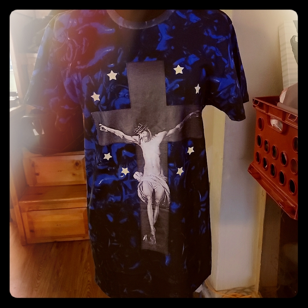 NWT Eleven Paris Jesus Crucifixion Tee RARE!!!